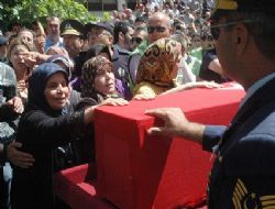 Konya şehidini gözyaşlarıyla uğurladı 